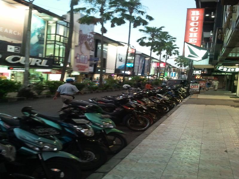 Vilarisi Hotel Legian  Luaran gambar